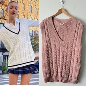 Aritzia Sunday Best Winston Knit Sweater Vest V Neck Fairy Pink Size Small